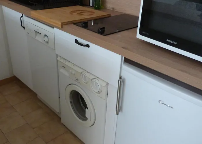 Studio Cabine Dans Residence Avec Piscine